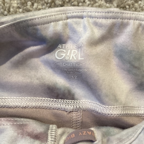 Lightly used good quality tie dye athelta leggings girls 11/12 chitchat tight - Picture 2 of 4